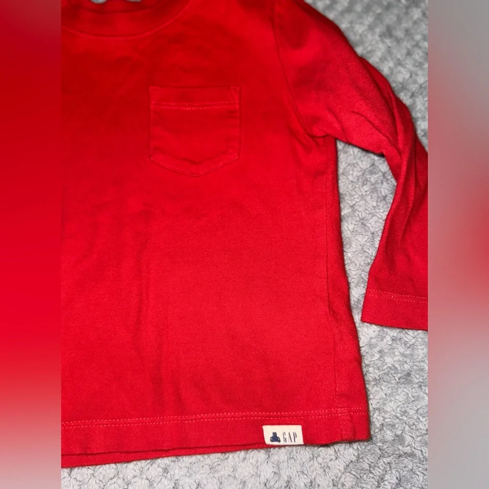 GAP Baby Boys 18-24M Red Shirt Distressed Jeans 2 Piece Set